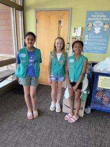 Girl Scouts Give Back